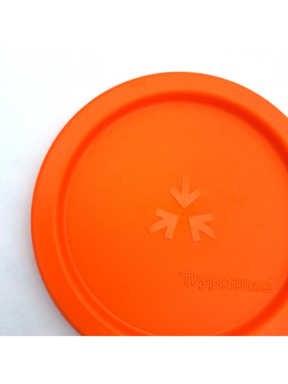 Tupperware One Touch Replacement Orange Seal A 2423C 2 Lid USA 5" - Picture 4 of 8